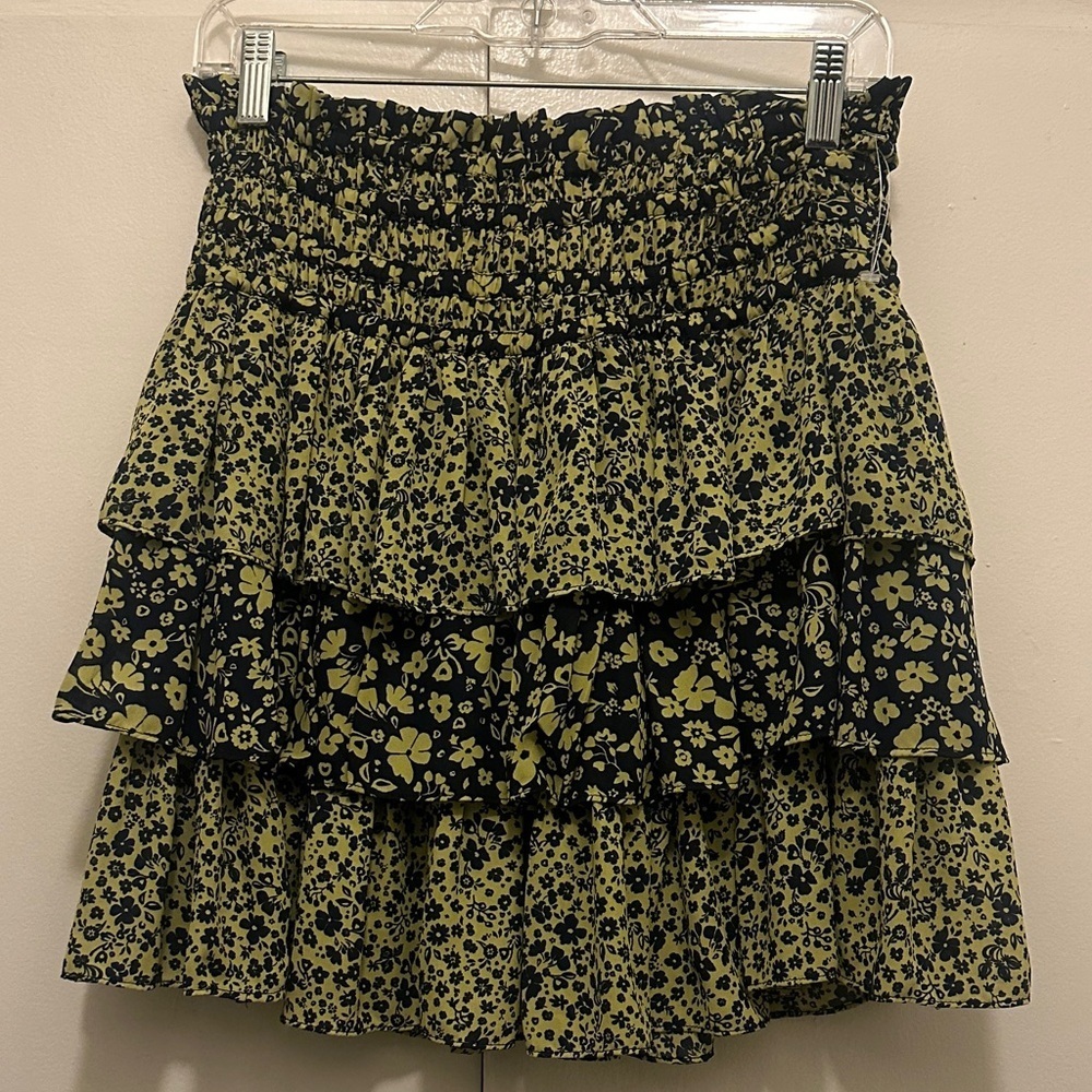 Current Air Floral Tiered Skirt in Green and Black - Picture 4 of 7